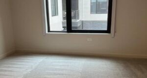 img - apartment room with window